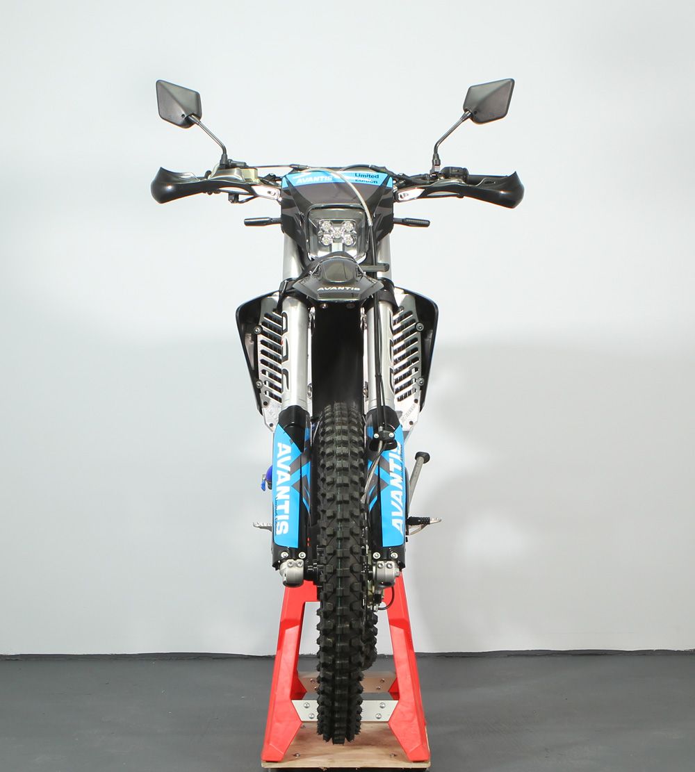 Мотоцикл Avantis ENDURO 300 CARB PRO EXCLUSIVE (CBS300/174MN-3 DESIGN HS ЧЕРНЫЙ) ARS 