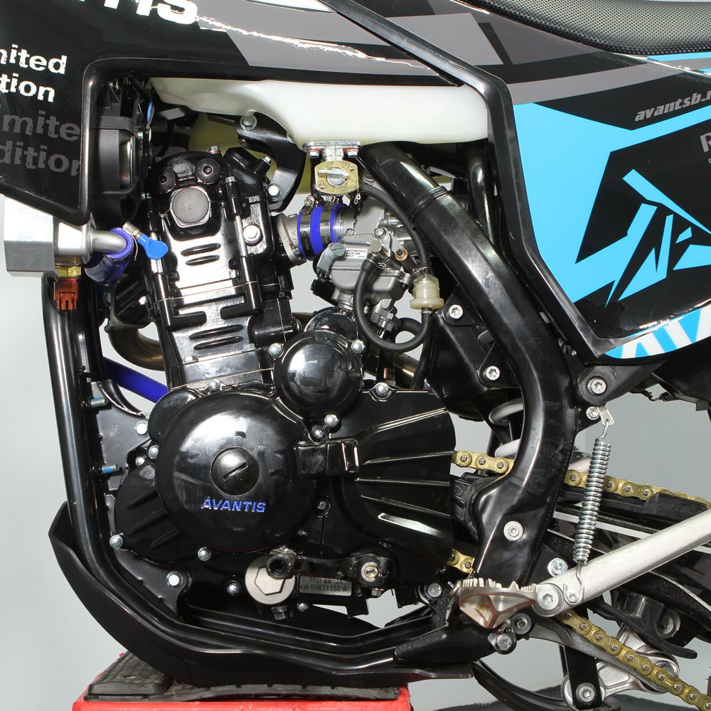 Мотоцикл Avantis ENDURO 300 CARB PRO EXCLUSIVE (CBS300/174MN-3 DESIGN HS ЧЕРНЫЙ) ARS 