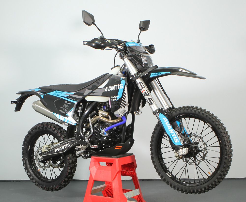 Мотоцикл Avantis ENDURO 300 CARB PRO EXCLUSIVE (CBS300/174MN-3 DESIGN HS ЧЕРНЫЙ) ARS 