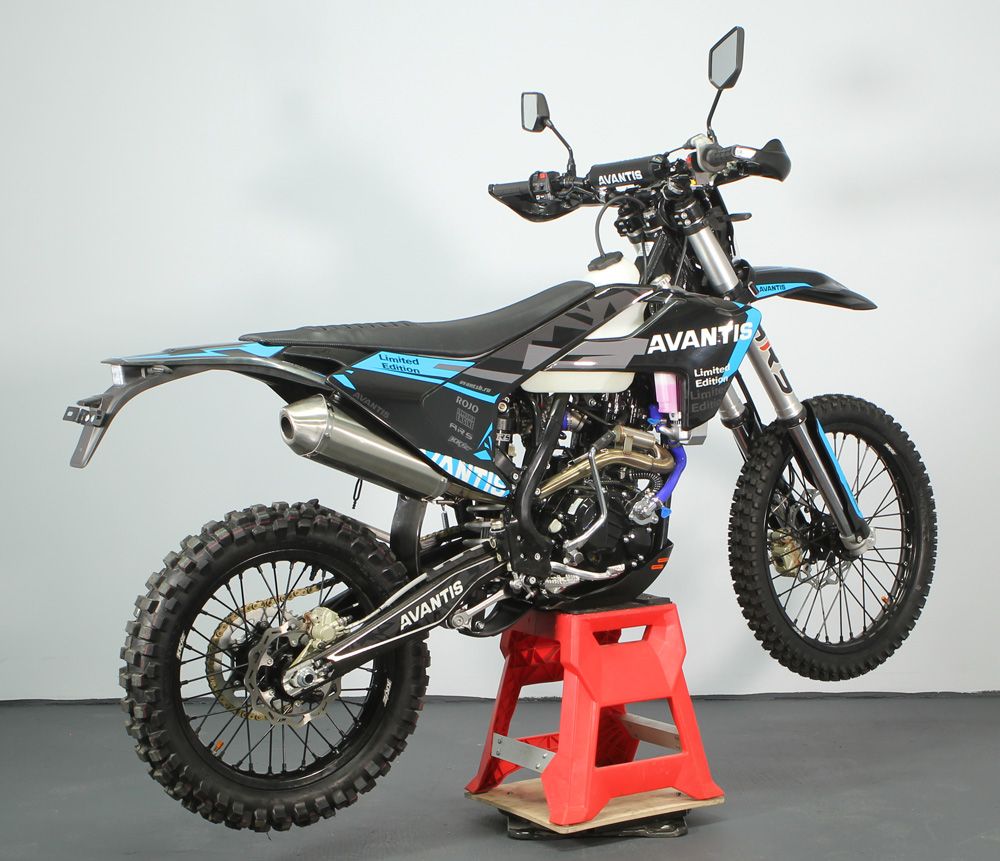 Мотоцикл Avantis ENDURO 300 CARB PRO EXCLUSIVE (CBS300/174MN-3 DESIGN HS ЧЕРНЫЙ) ARS 