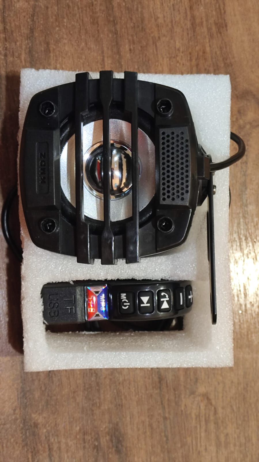 Bluetooth колонка с пультом
